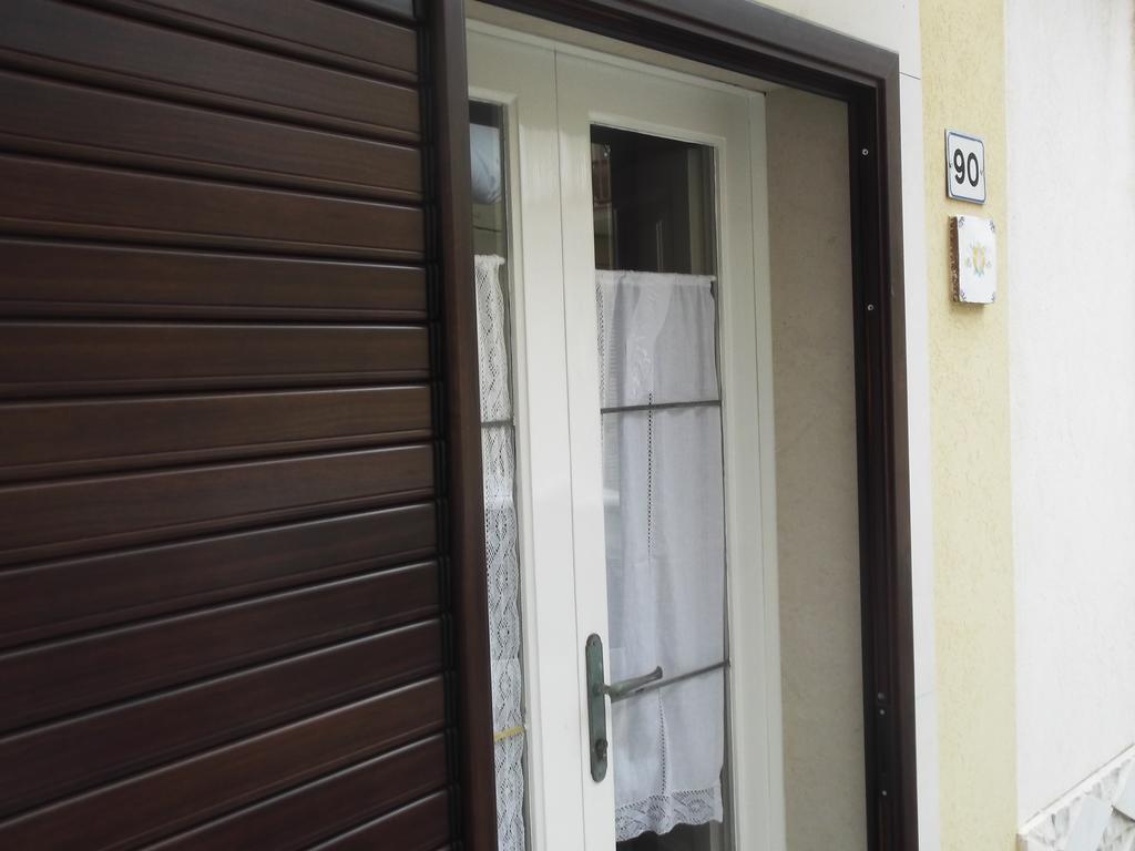 Casa Vacanze Le Rose Marina di Ragusa Exterior foto